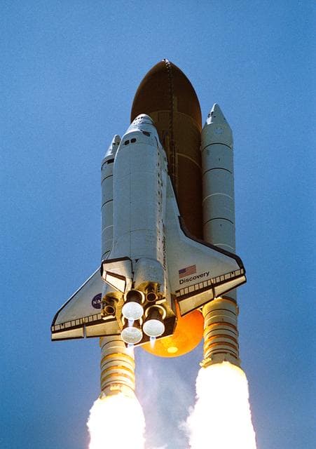 NASA image: The orbiter Discovery ascent after launch for STS-121