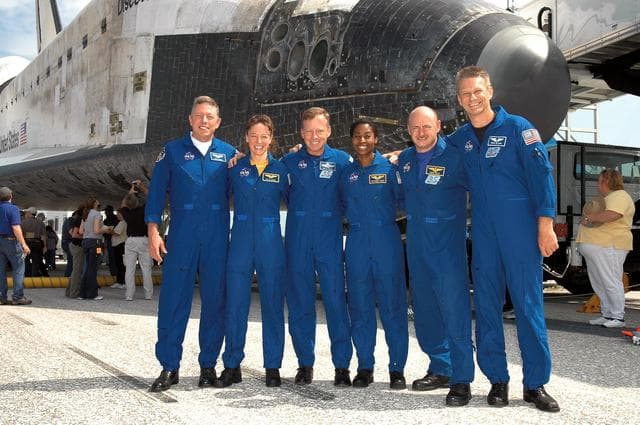 NASA image: STS-121Crew Portrait in front of orbiter after landing