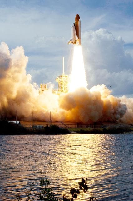 NASA image: 08pd0217