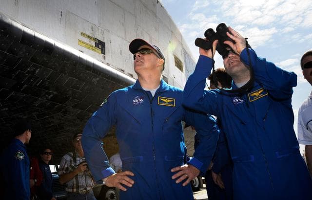 200802200005HQ  Space Shuttle Atlantis (STS-122) Lands