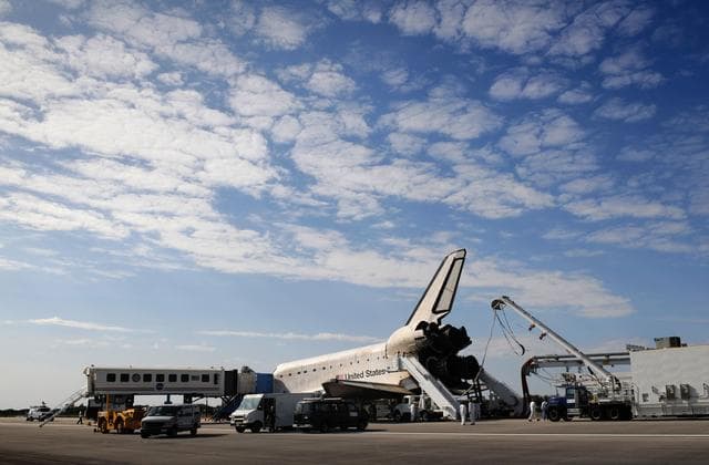 NASA image: 200802200006HQ  Space Shuttle Atlantis (STS-122) Lands