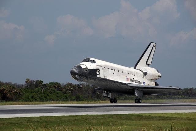 NASA image: STS-124 landing