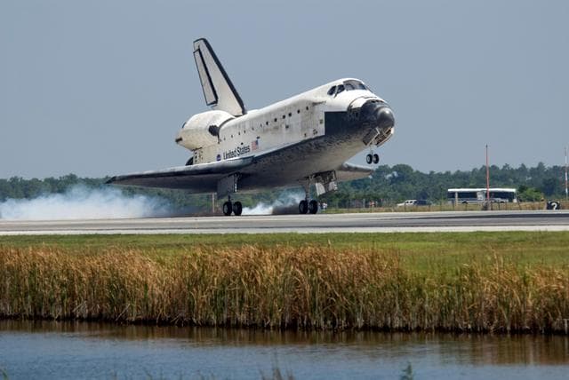 NASA image: STS-124 landing