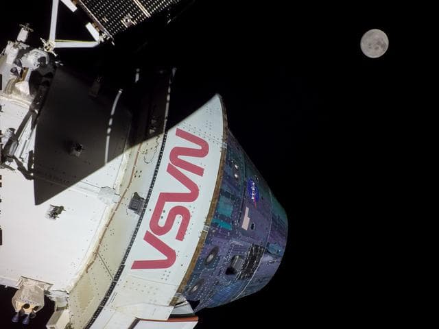 NASA image: Flight Day 19: Orion Approaches the Moon
