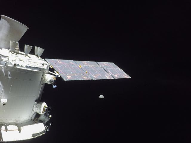 NASA image: Flight Day 22: Orion Looks Back at the Moon