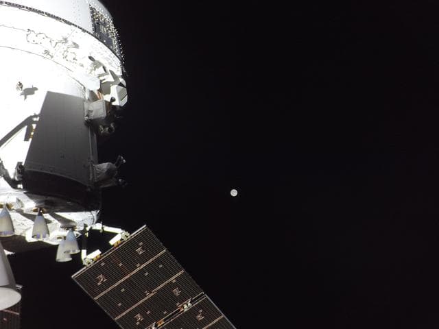 NASA image: Hello, Moon