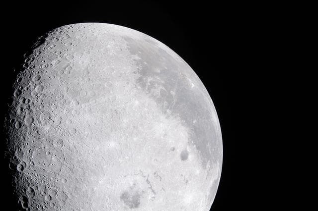 NASA image: Crossing into the Lunar Farside