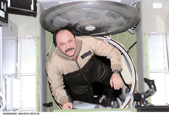 NASA image: Usachev in Service Module hatch