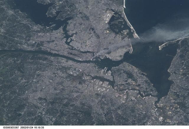NASA image: Earth observation images of New York City taken during the Expedition Three mission