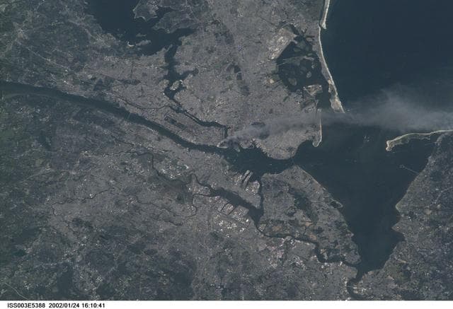 NASA image: Earth observation images of New York City taken during the Expedition Three mission