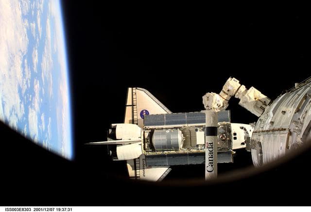 NASA image: View of the docking approach of Endeavour taken during Expedition Three