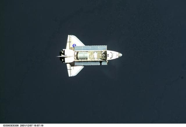 NASA image: View of the docking approach of Endeavour taken during Expedition Three