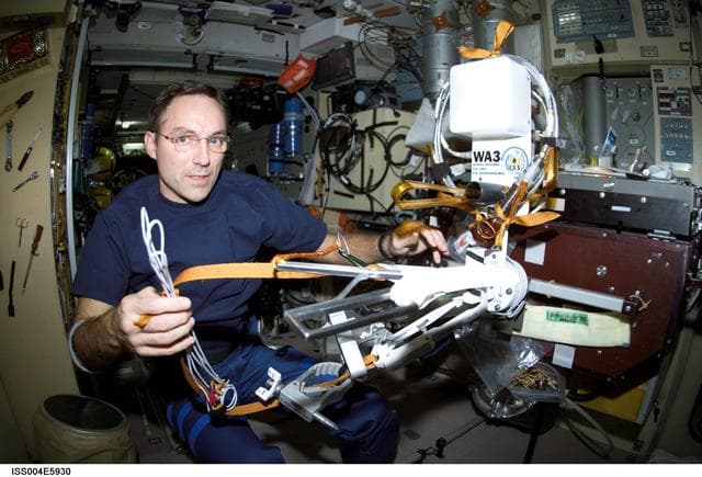 NASA image: Walz configures the Amateur Radio (HAM) WA3 Antenna Assembly, Expedition Four