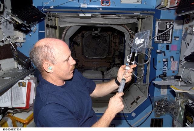NASA image: Bowersox works with the WMK in Destiny during Expedition Six