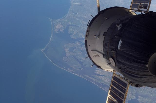 NASA image: Soyuz over Kitty Hawk