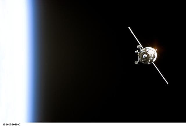 NASA image: Progress capsule approaching ISS for docking