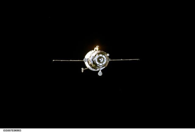 NASA image: Progress capsule approaching ISS for docking
