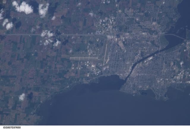 NASA image: Earth Observations taken by the Expedition Seven crew