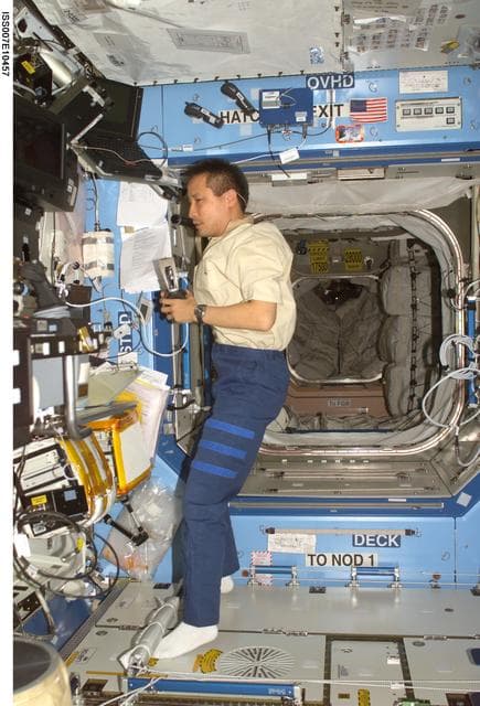 NASA image: Expedition Seven Science Officer Lu in Destiny lab