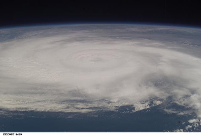 NASA image: Earth observations taken by the Expedition Seven crew