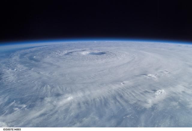 NASA image: Earth observations taken by the Expedition Seven crew