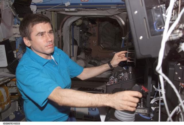 NASA image: Expedition Seven Malenchenko performs scheduled proficiency operation with the SSRMS
