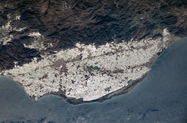 NASA image: iss008e14686