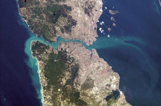 NASA image: Crew Earth Observations (CEO) taken during Expedition 8