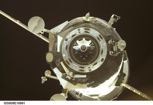 NASA image: Progress 14P separates from the ISS during Expedition 9