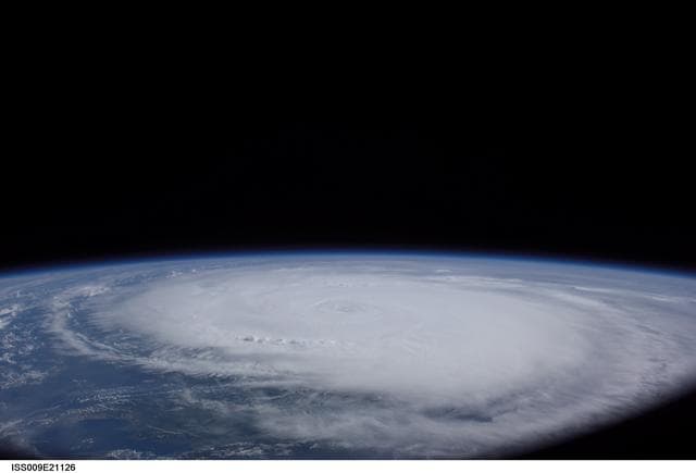 NASA image: iss009e21126