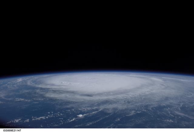 NASA image: iss009e21147