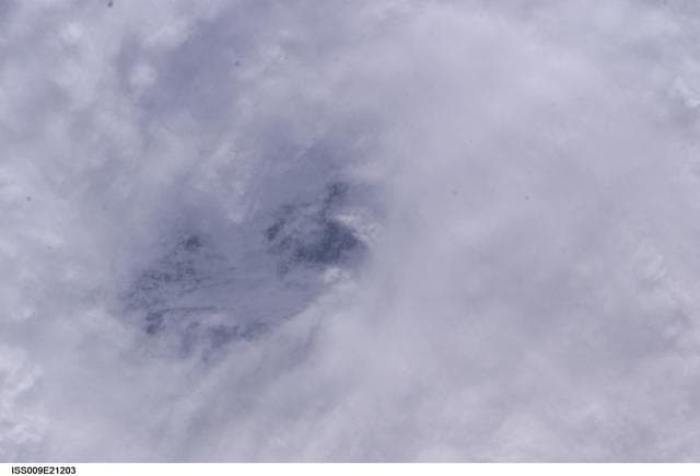 NASA image: iss009e21203