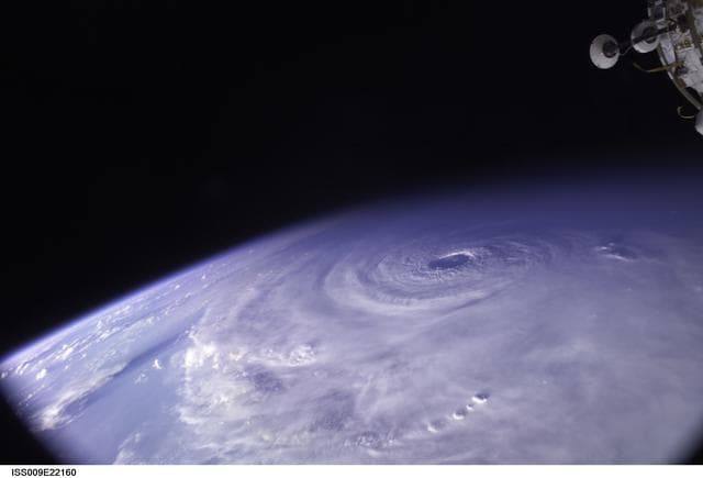 NASA image: iss009e22160