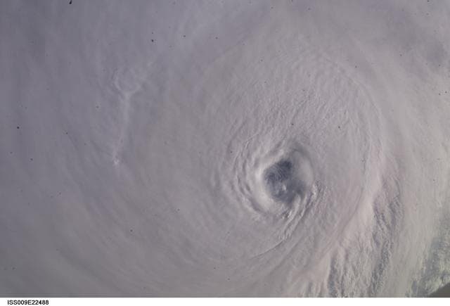 NASA image: iss009e22488