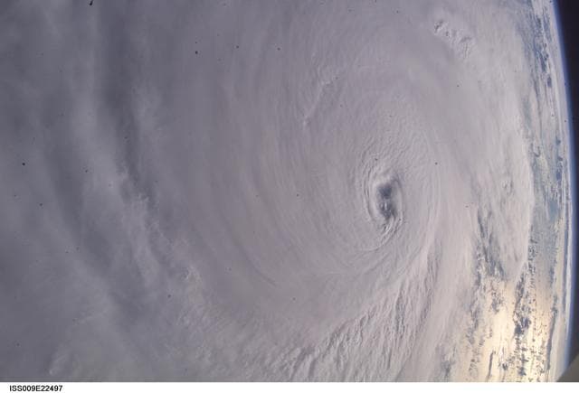 NASA image: iss009e22497