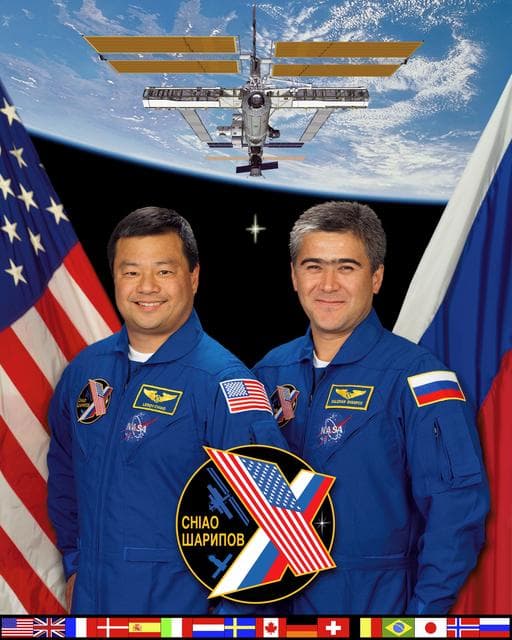 NASA image: Expedition 10 crew portrait