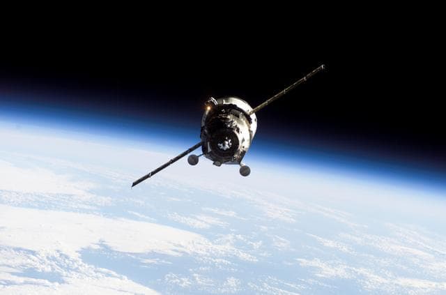 NASA image: Progress 352 approaches the ISS during Expedition 10
