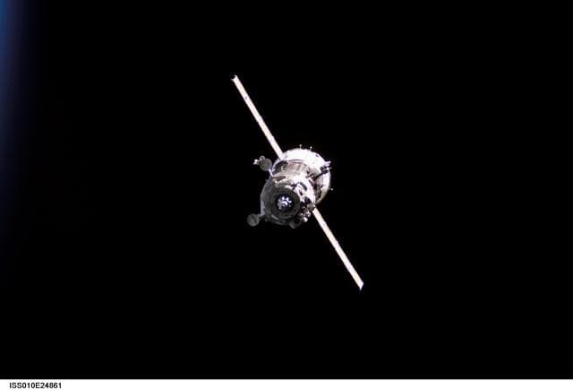 NASA image: iss010e24861