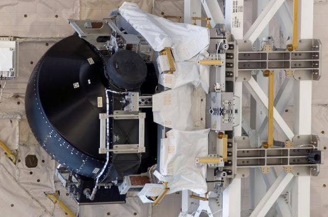 NASA image: Control Moment Gyroscope in payload bay during EVA 1