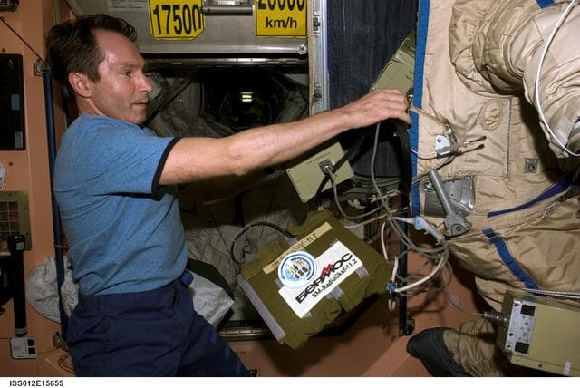 NASA image: Installation of Radioskaf 11.2 Kit and batteries for Radioskaf (Suitsat-1) on Expedition 12