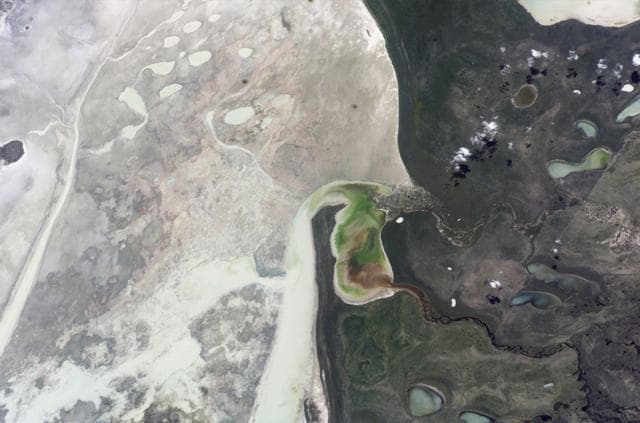 NASA image: iss012e23057
