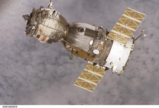 NASA image: iss012e24218