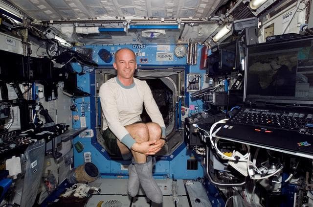 NASA image: Williams floats in the U.S. Laboratory during Expedition 13