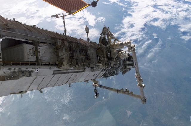NASA image: P3/P4 Truss and Canadarm2 during Expedition 13 / STS-115 Joint Operations