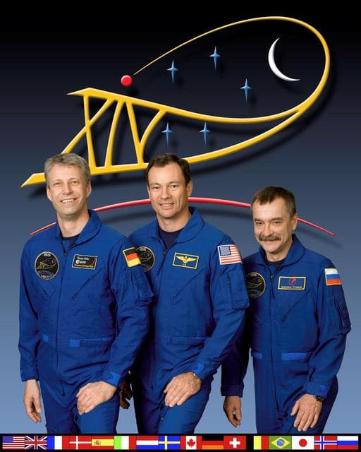 NASA image: Expedition 14 crew portrait