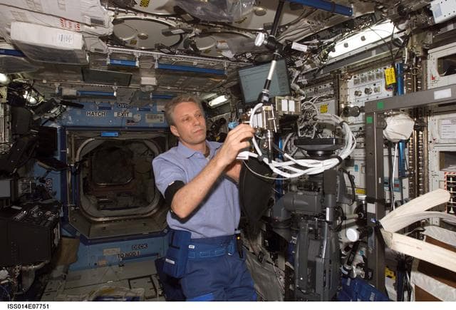 NASA image: Reiter works with experiment in Destiny laboratory