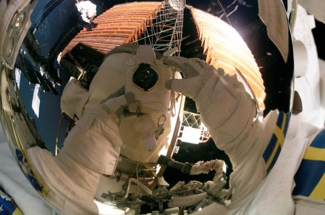 NASA image: EVA 4