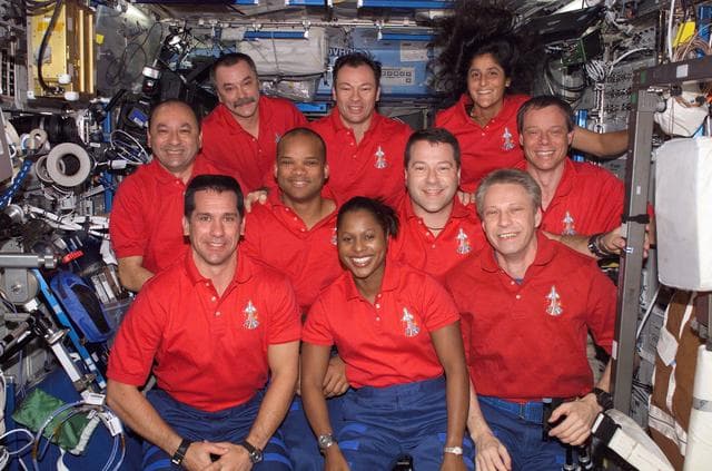 NASA image: STS-116 and Expedition 14 crew portrait