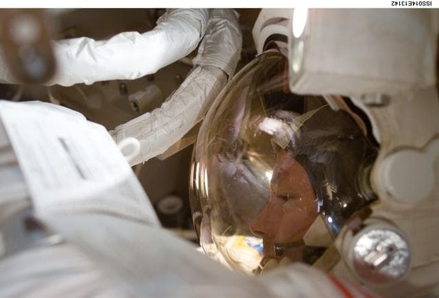 NASA image: iss014e13142