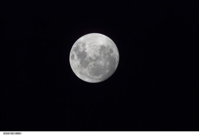 NASA image: View of the Moon taken during Expedition 15